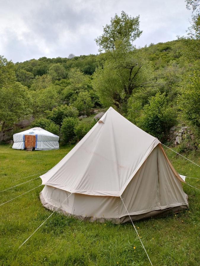 Hotel Tente Style Tepee Confort Latour-de-Carol Exterior foto